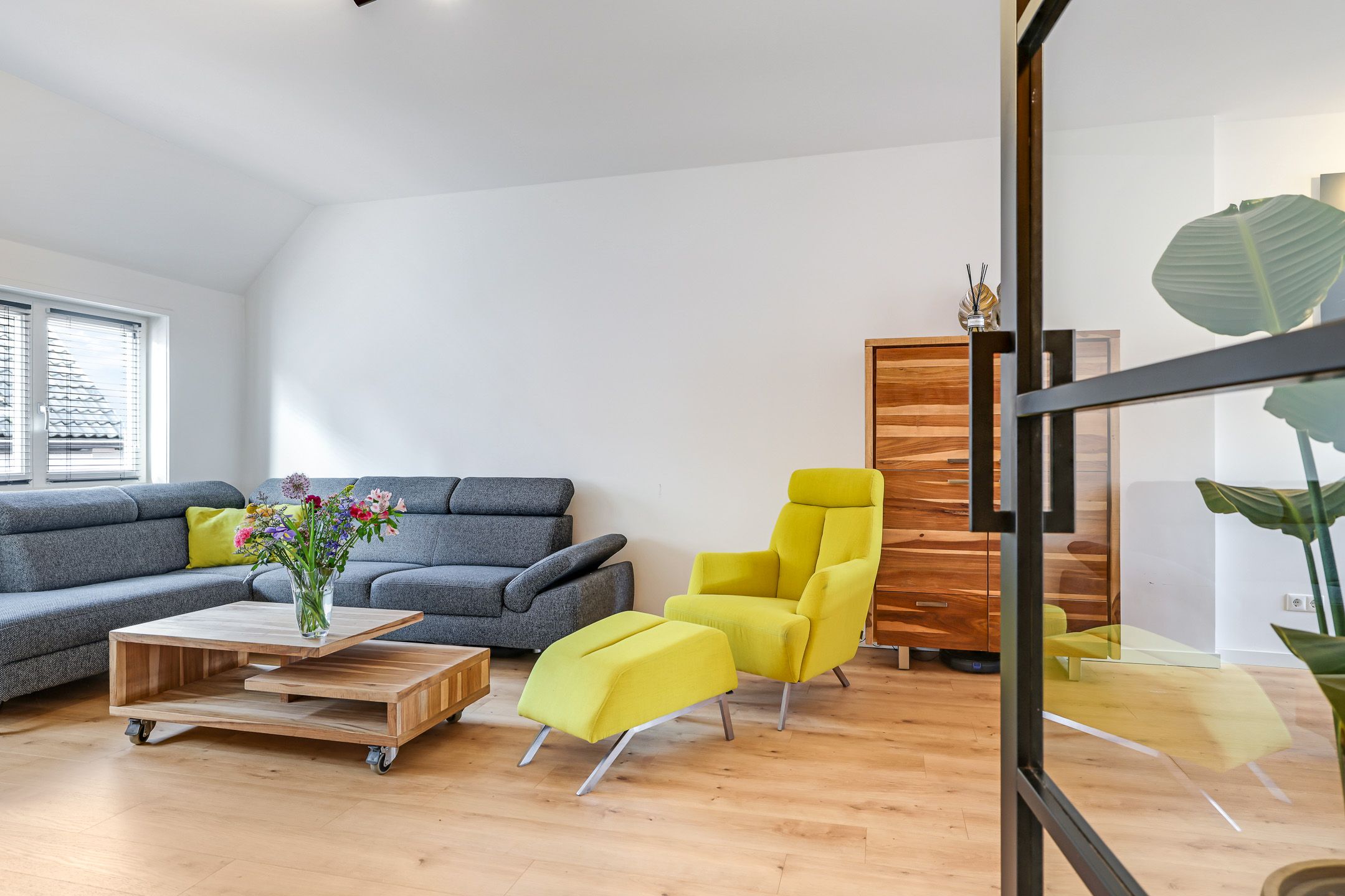 Fully Renovated Apartment with Large Sunny Terrace in Huissen Center — 13