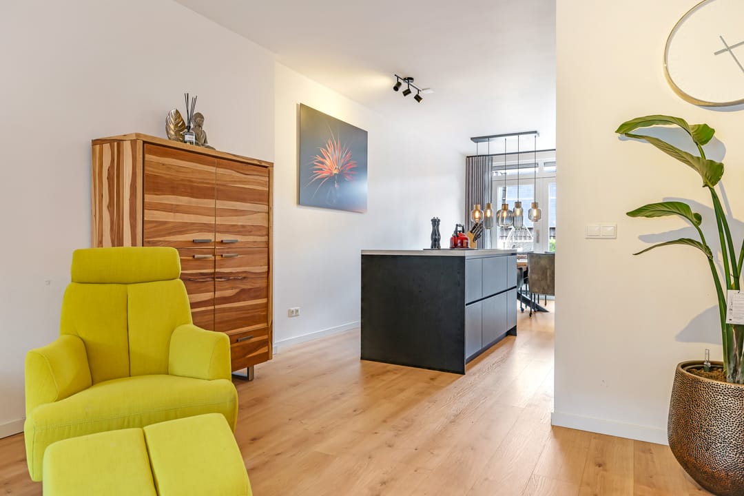 Fully Renovated Apartment with Large Sunny Terrace in Huissen Center — 14