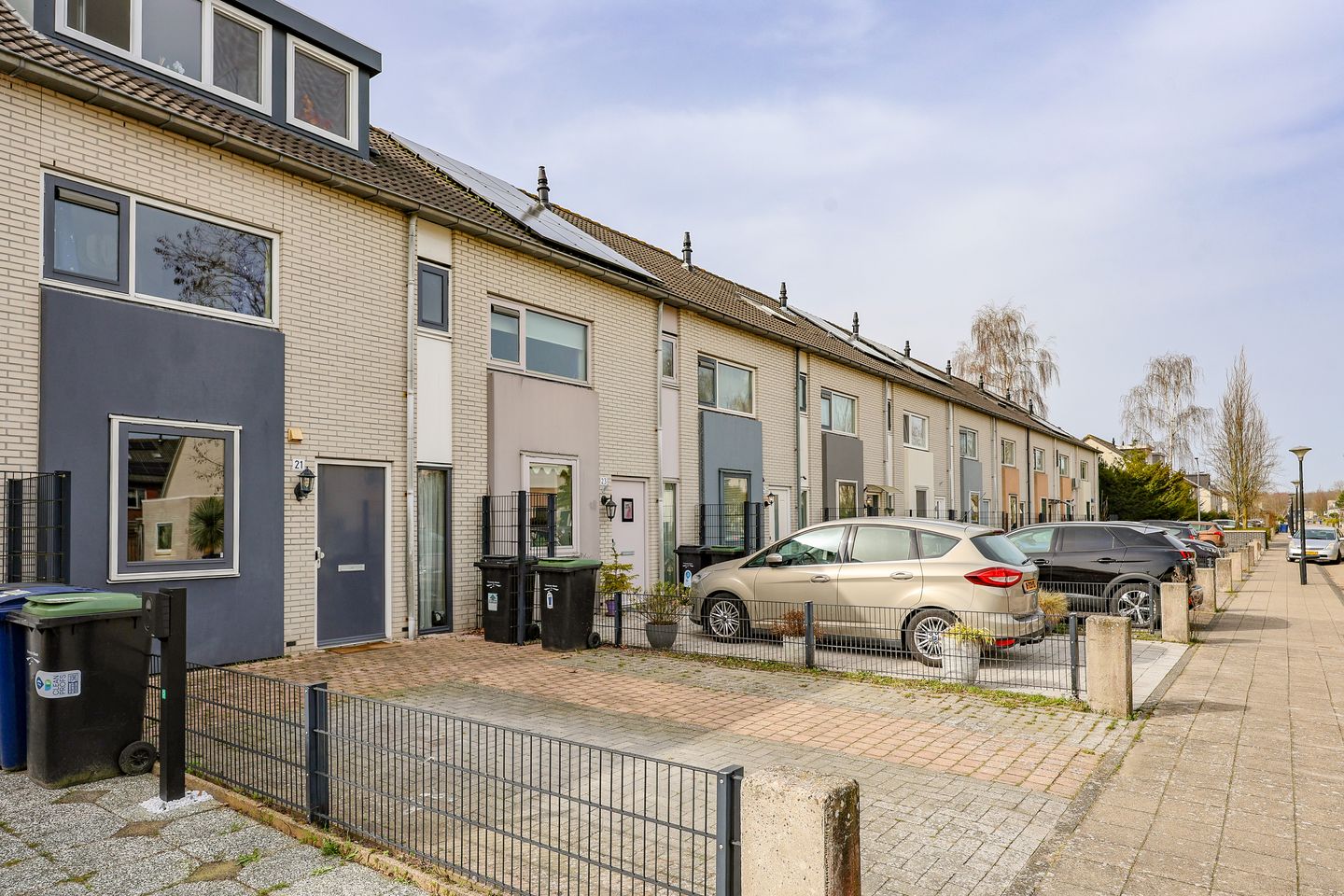 Luxury finished family home with energy label A and sunny southwest backyard in Almere — 43