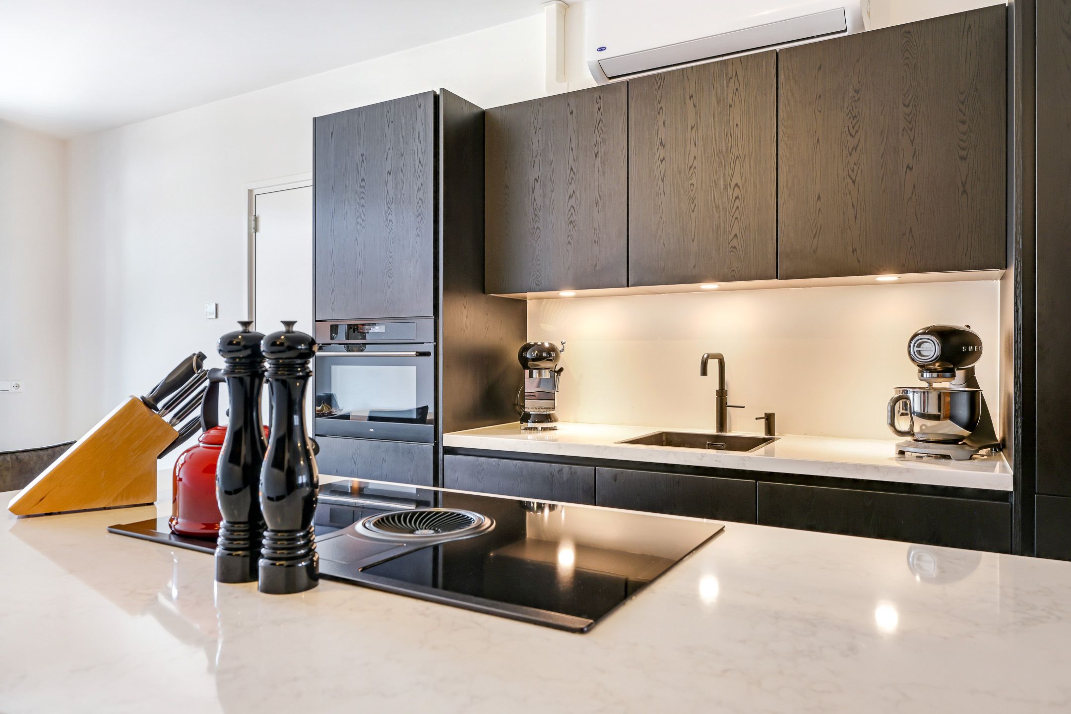 Fully Renovated Apartment with Large Sunny Terrace in Huissen Center — 25