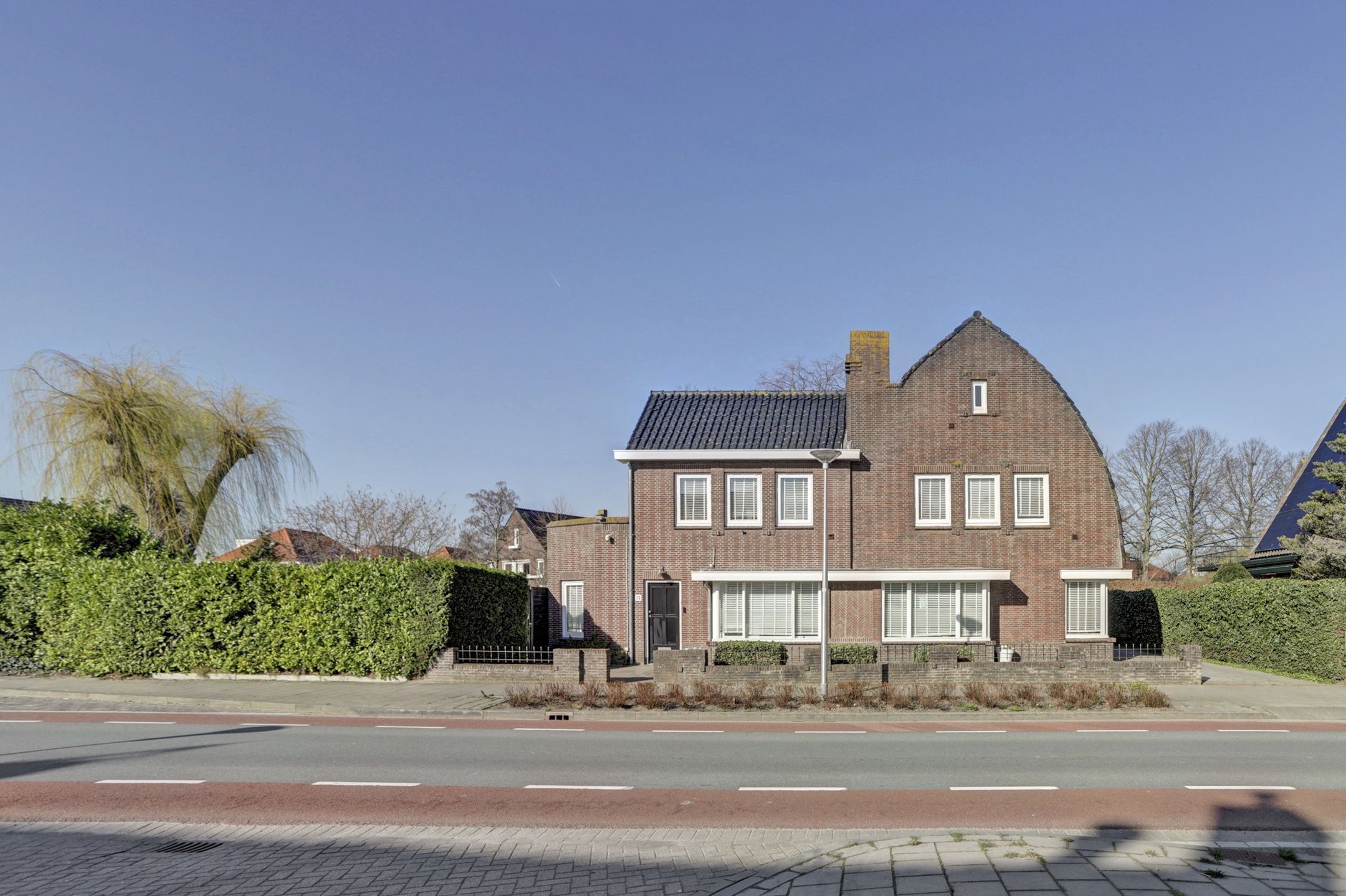 Foto 6 van Burgemeester van Loonstraat 73