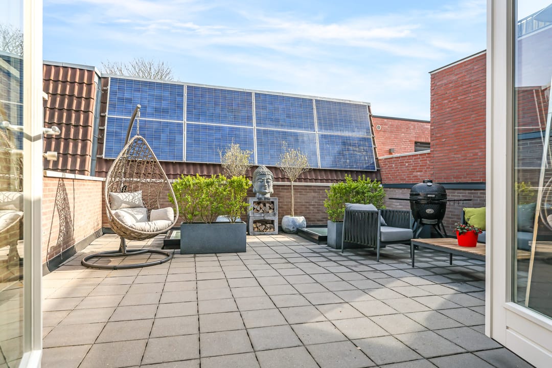 Fully Renovated Apartment with Large Sunny Terrace in Huissen Center — 36