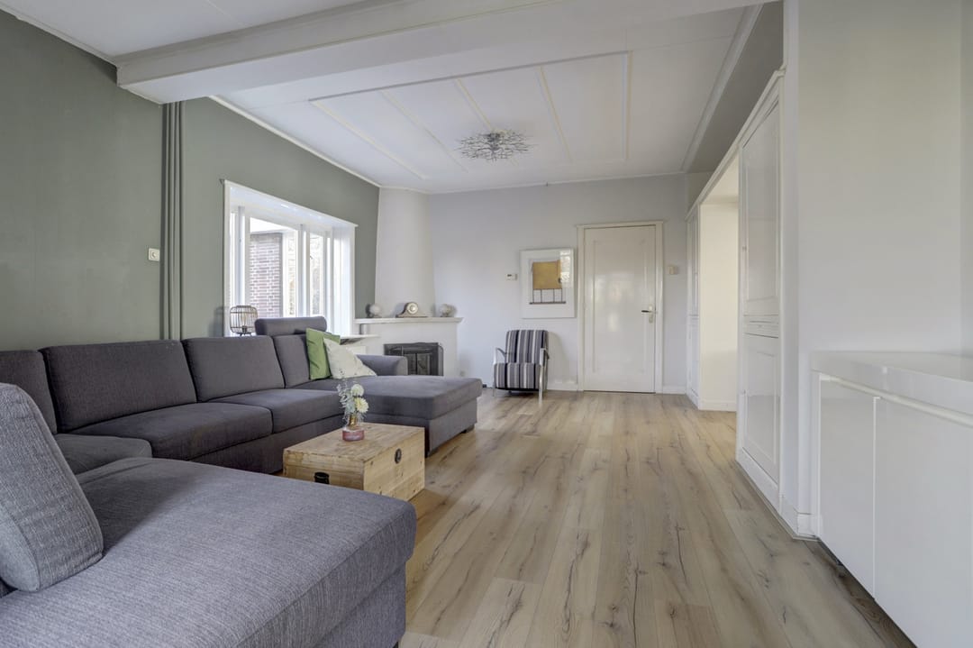 Foto 16 van Burgemeester van Loonstraat 73