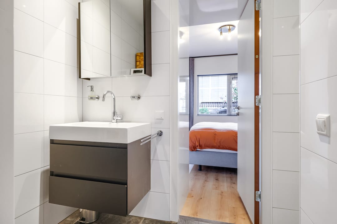 Fully Renovated Apartment with Large Sunny Terrace in Huissen Center — 51