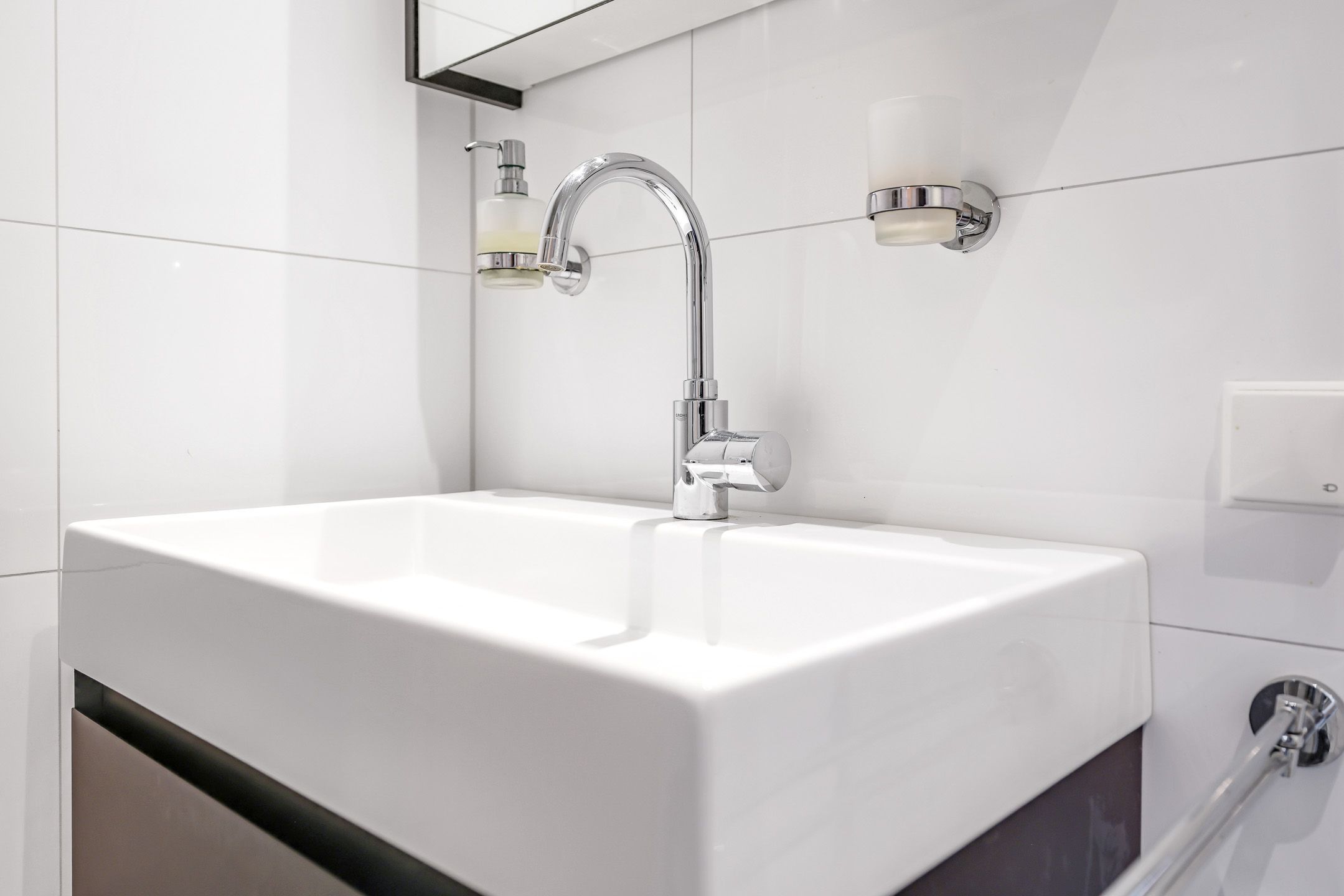 Fully Renovated Apartment with Large Sunny Terrace in Huissen Center — 52