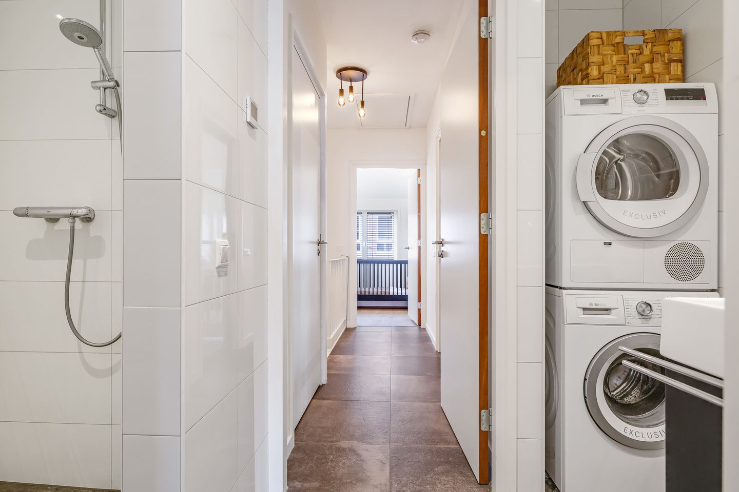 Fully Renovated Apartment with Large Sunny Terrace in Huissen Center — 53