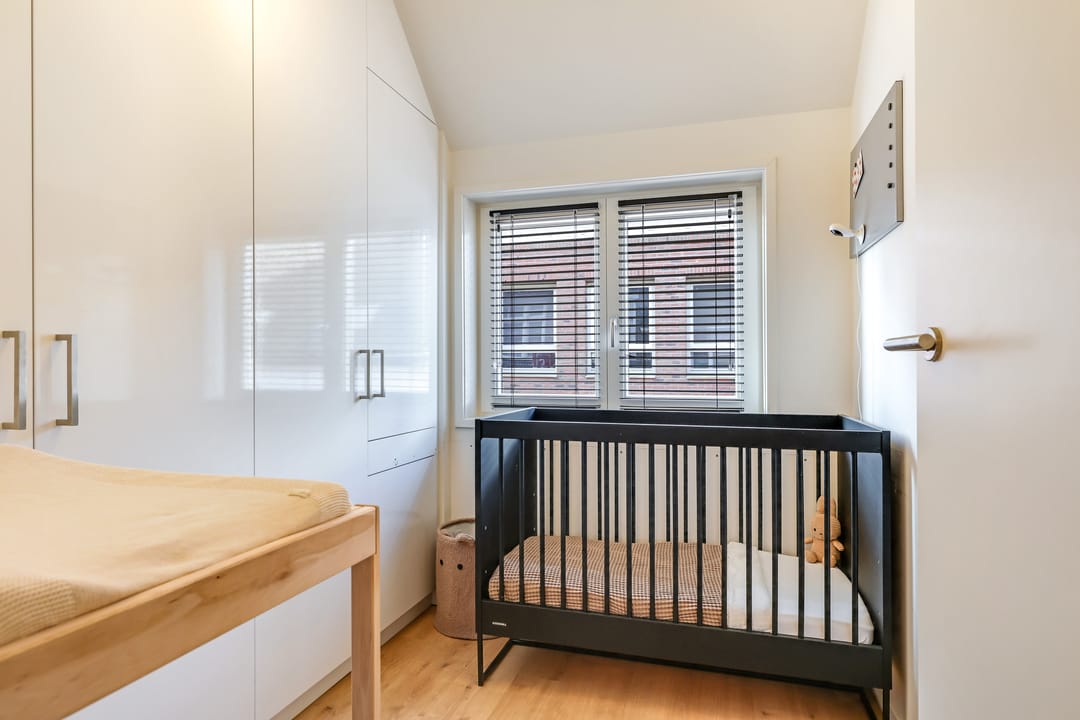 Fully Renovated Apartment with Large Sunny Terrace in Huissen Center — 56