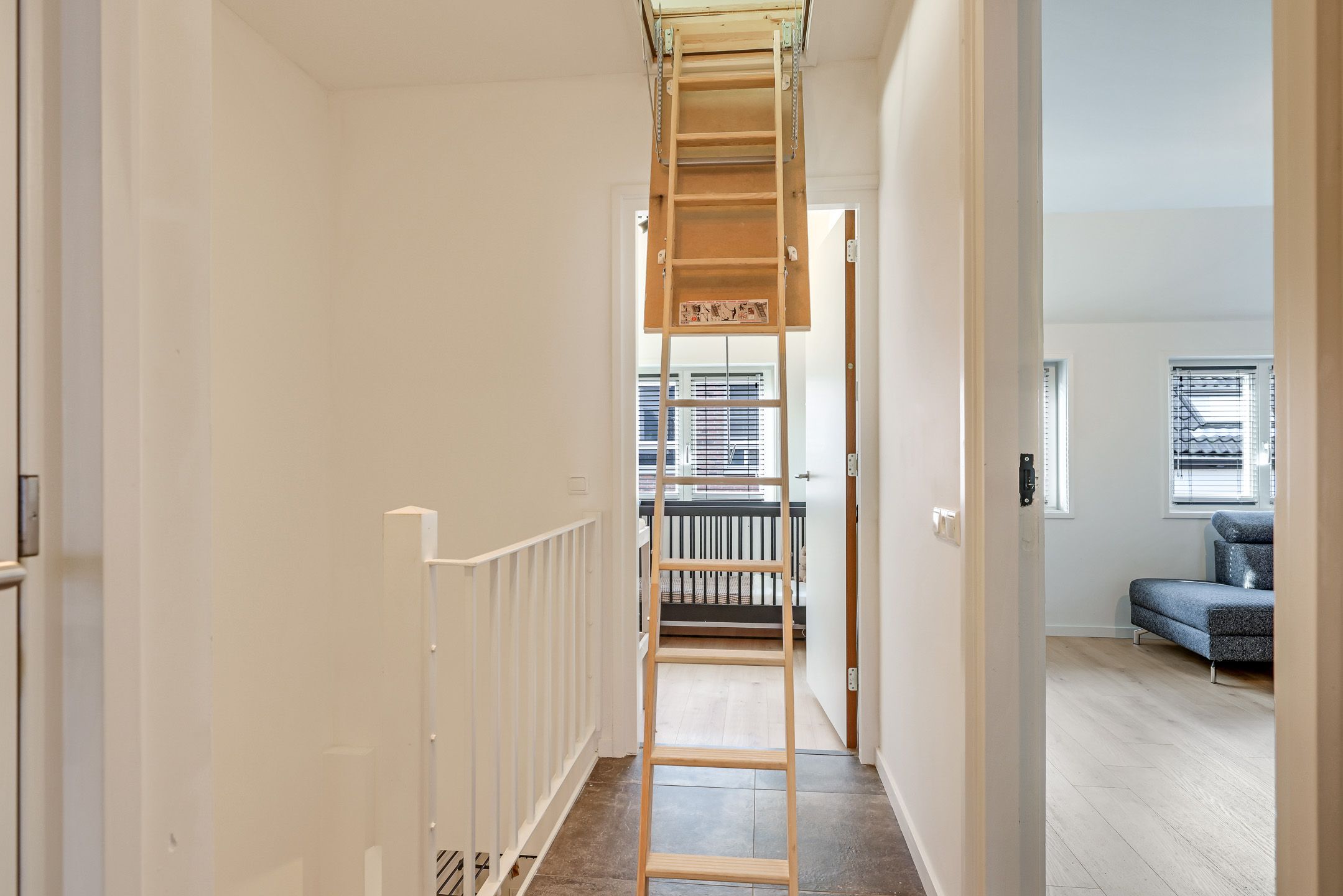 Fully Renovated Apartment with Large Sunny Terrace in Huissen Center — 58
