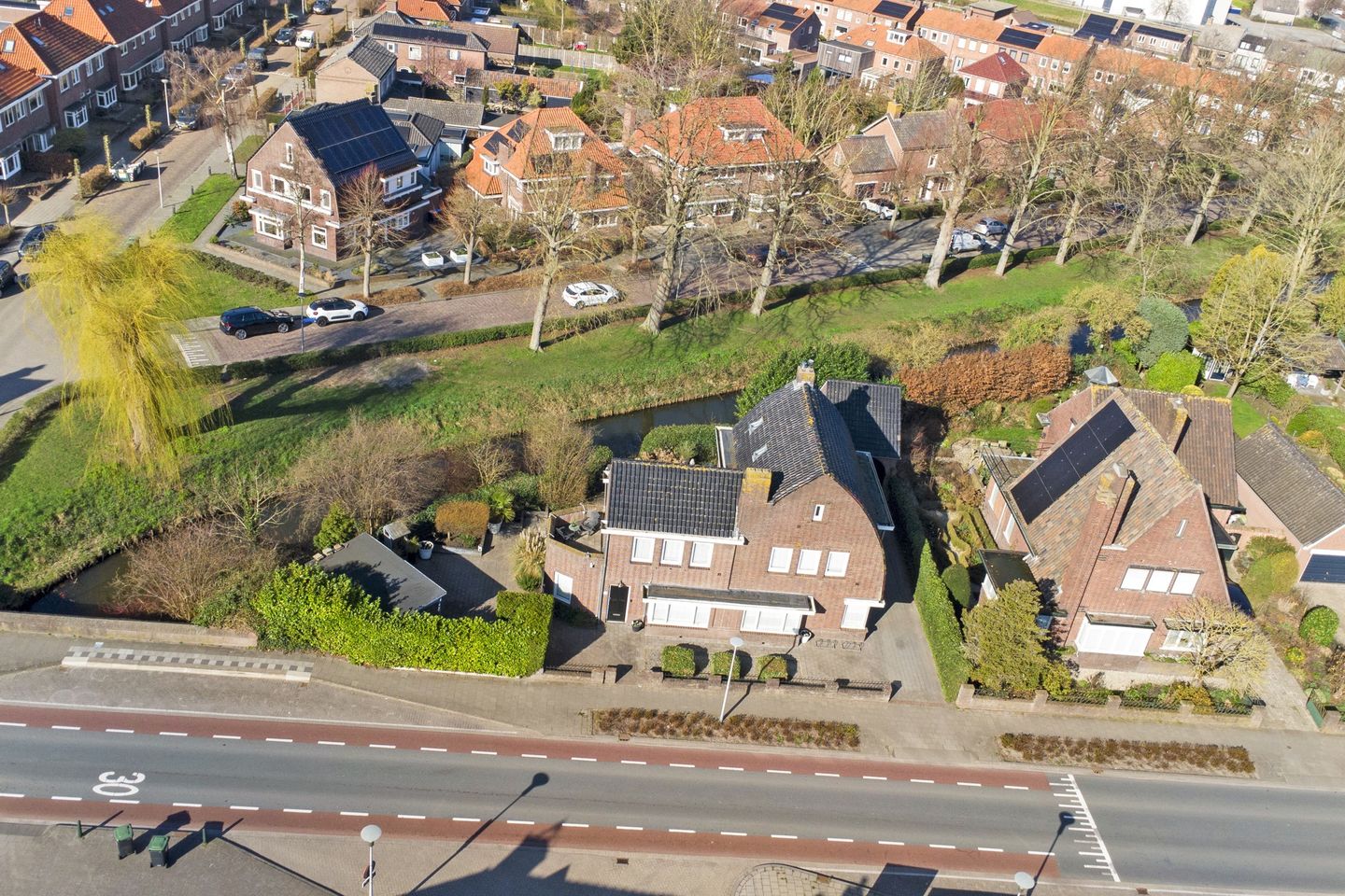 Foto 70 van Burgemeester van Loonstraat 73