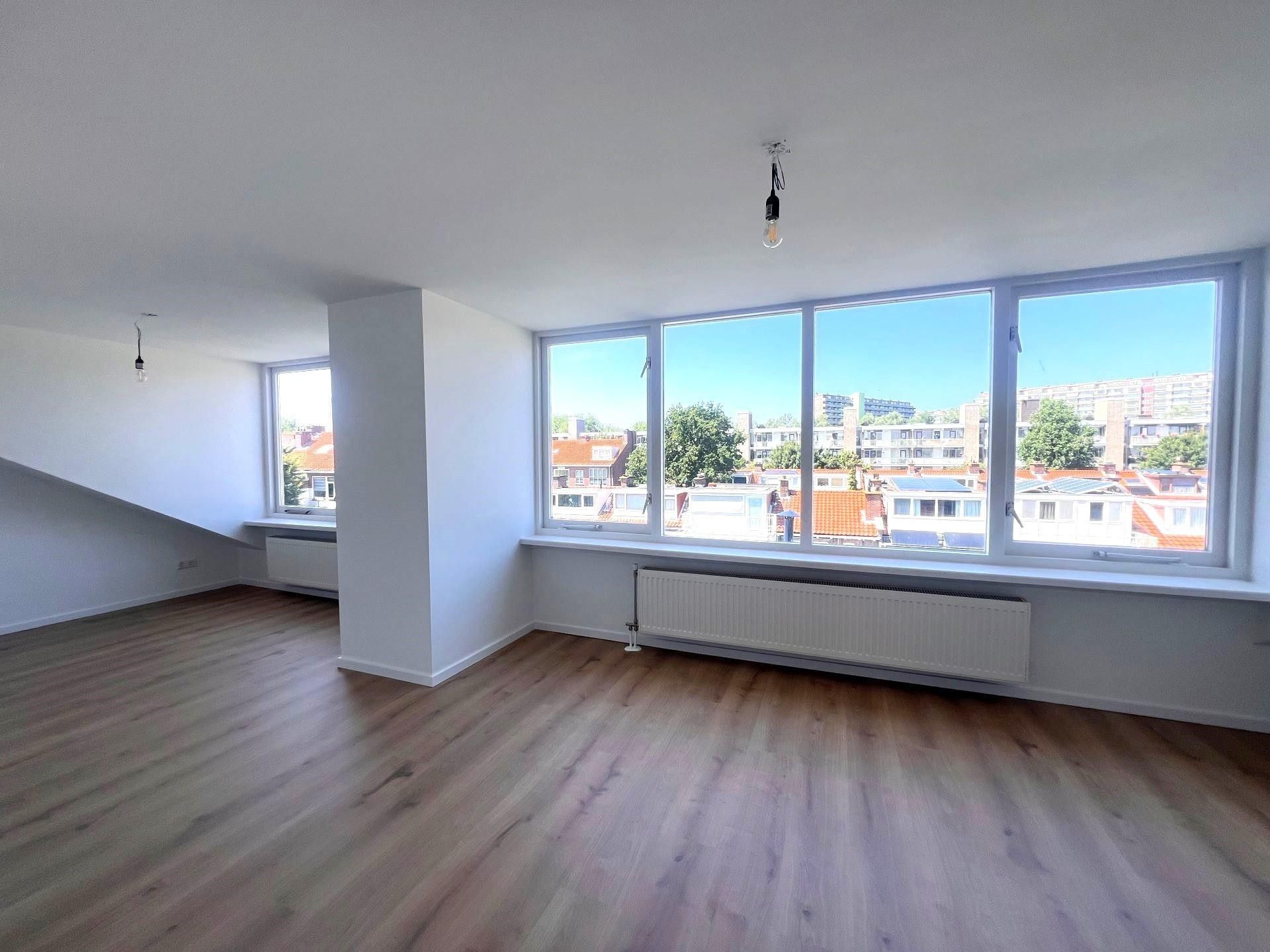 Photo 15 of Veenendaalkade 333