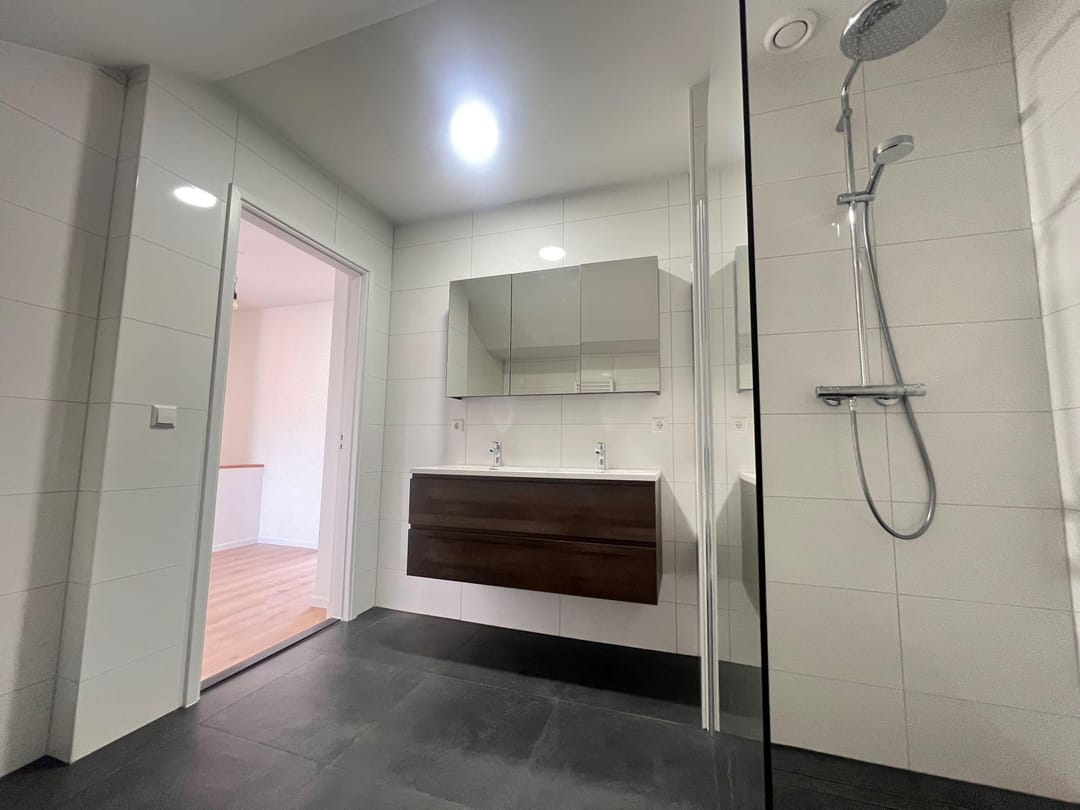 Photo 16 of Veenendaalkade 333