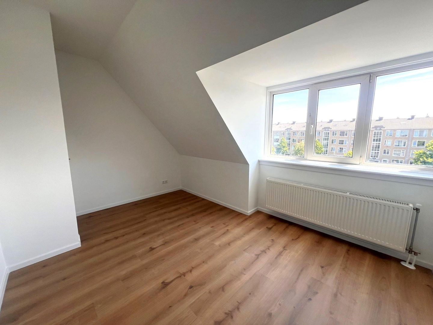 Photo 19 of Veenendaalkade 333