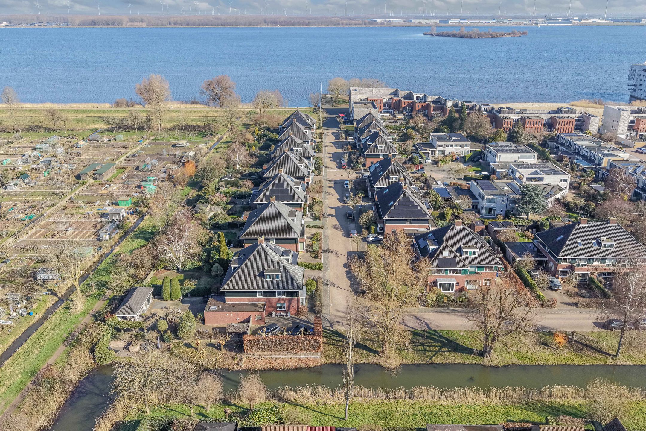 Photo 36 of Muiderzand 11