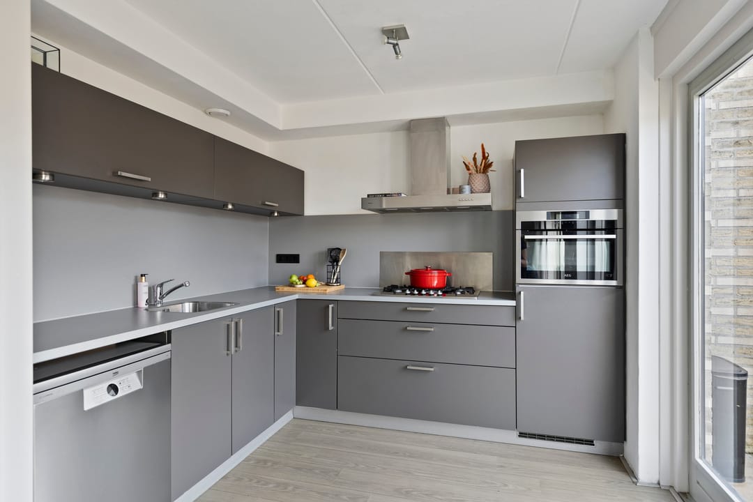 Photo 2 of Namenstraat 36