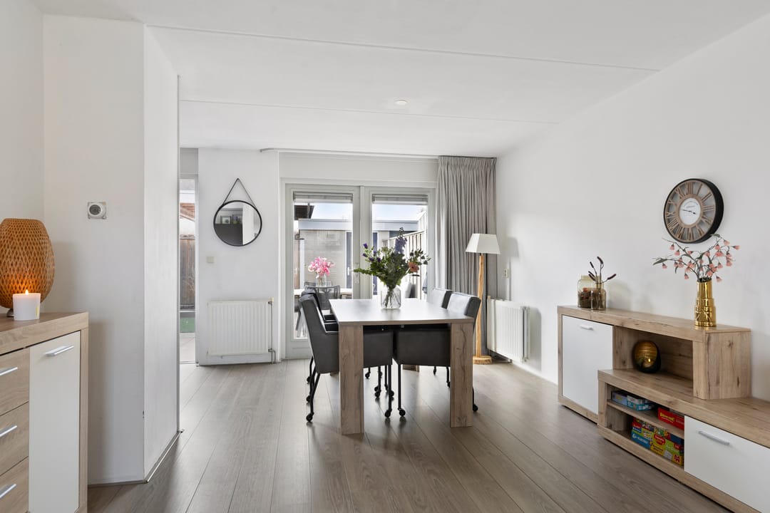 Photo 8 of Namenstraat 36