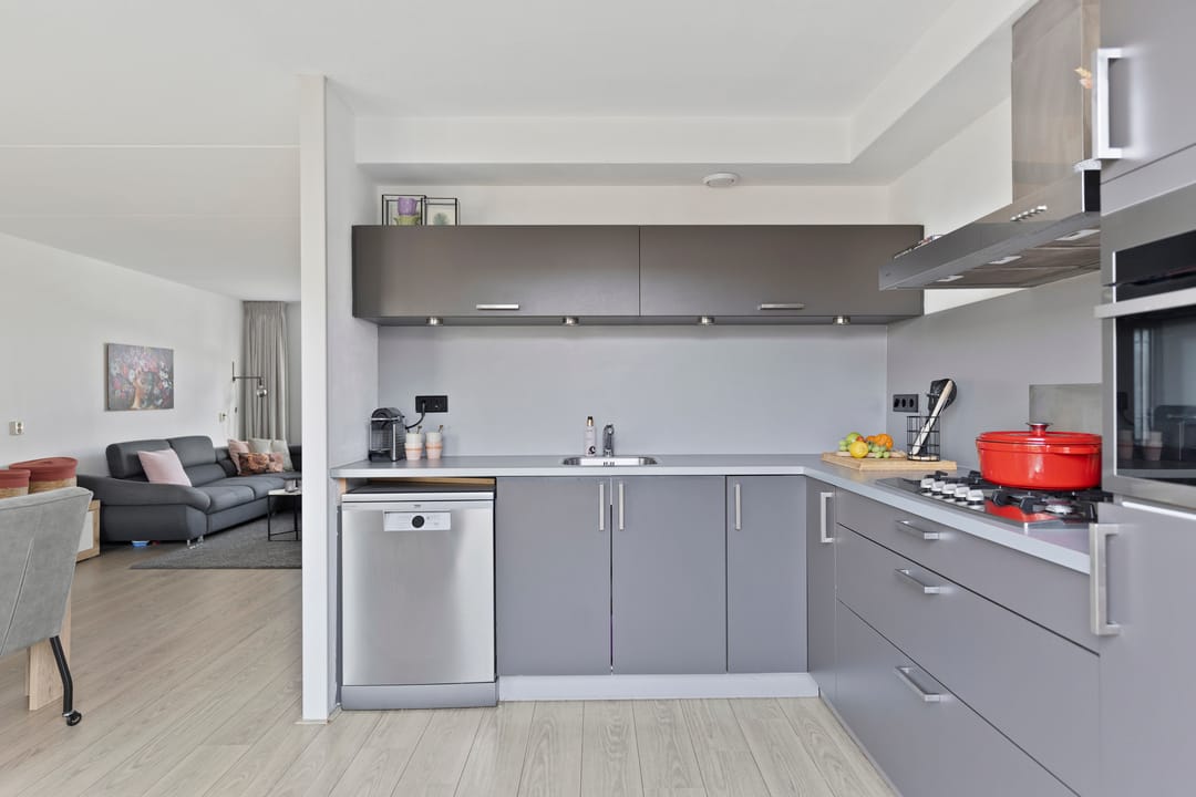 Photo 11 of Namenstraat 36