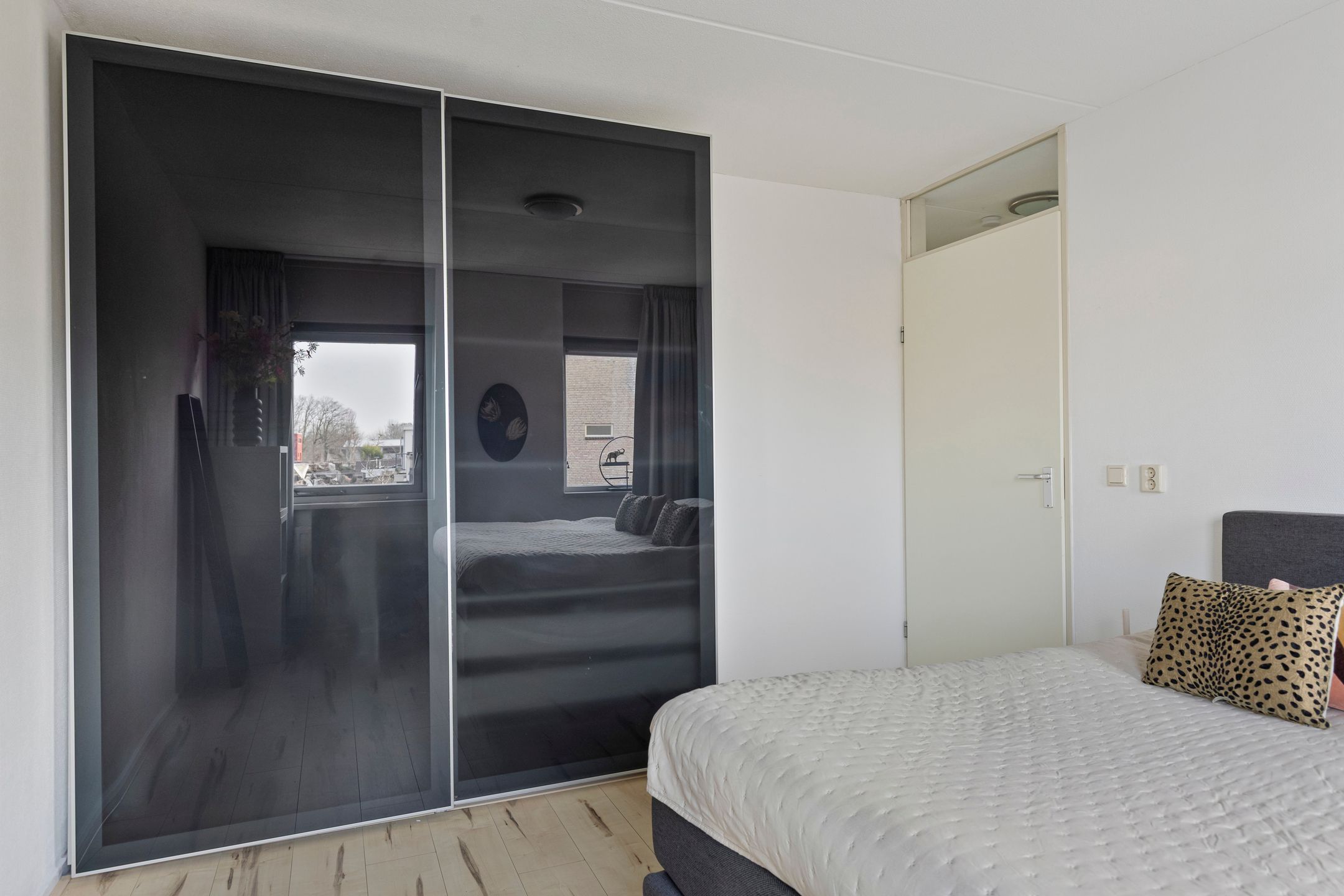 Photo 15 of Namenstraat 36