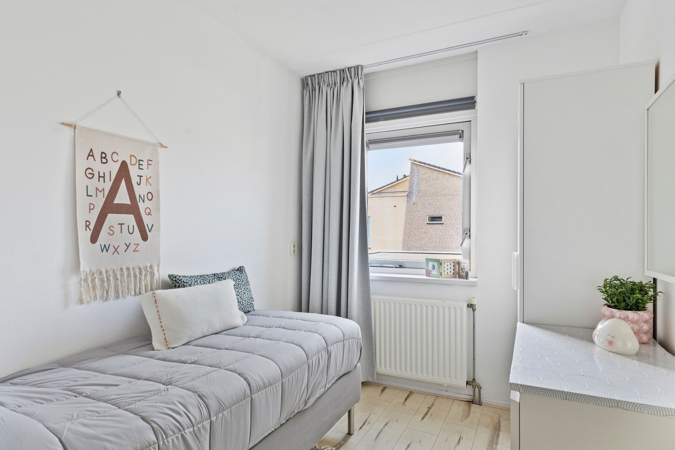 Photo 18 of Namenstraat 36