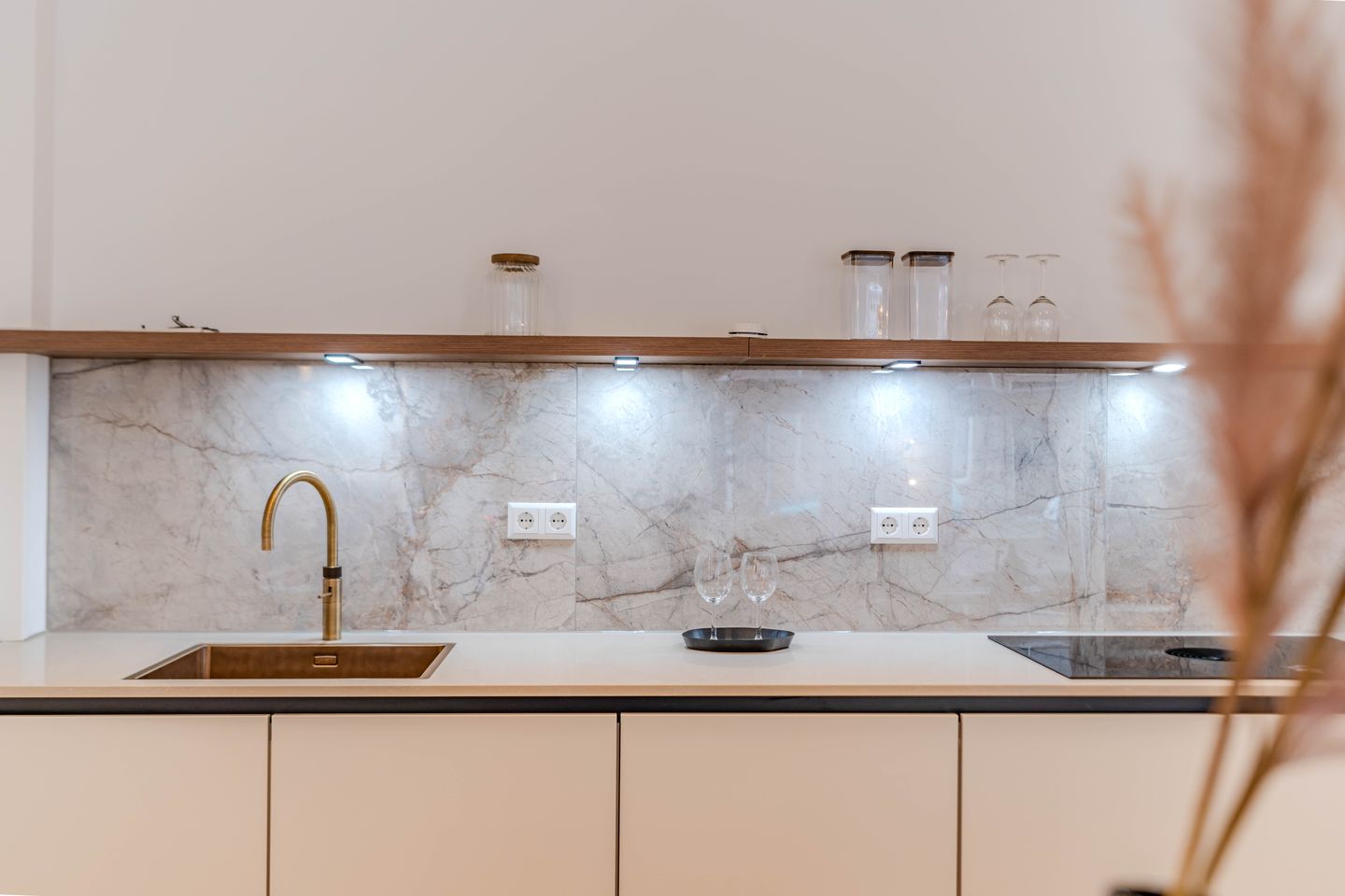 Photo 10 of Heeswijkstraat 39