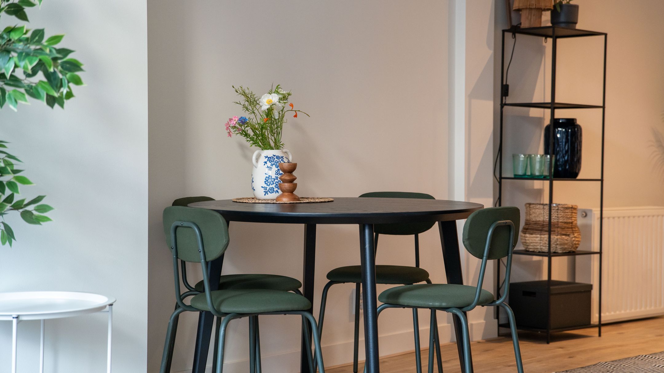 Photo 18 of Hooigracht 67