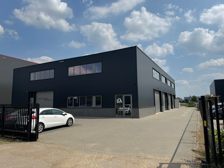 Scherpenbeemd, Beek en Donk