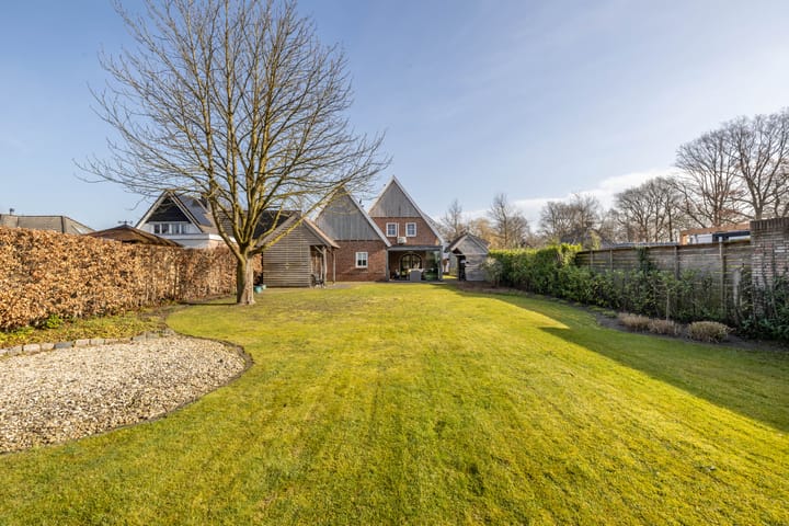 Foto 2 van Marke Mander 11