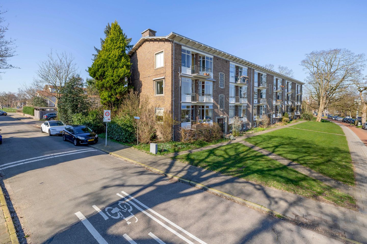 Photo 4 of Diedenweg 65-I