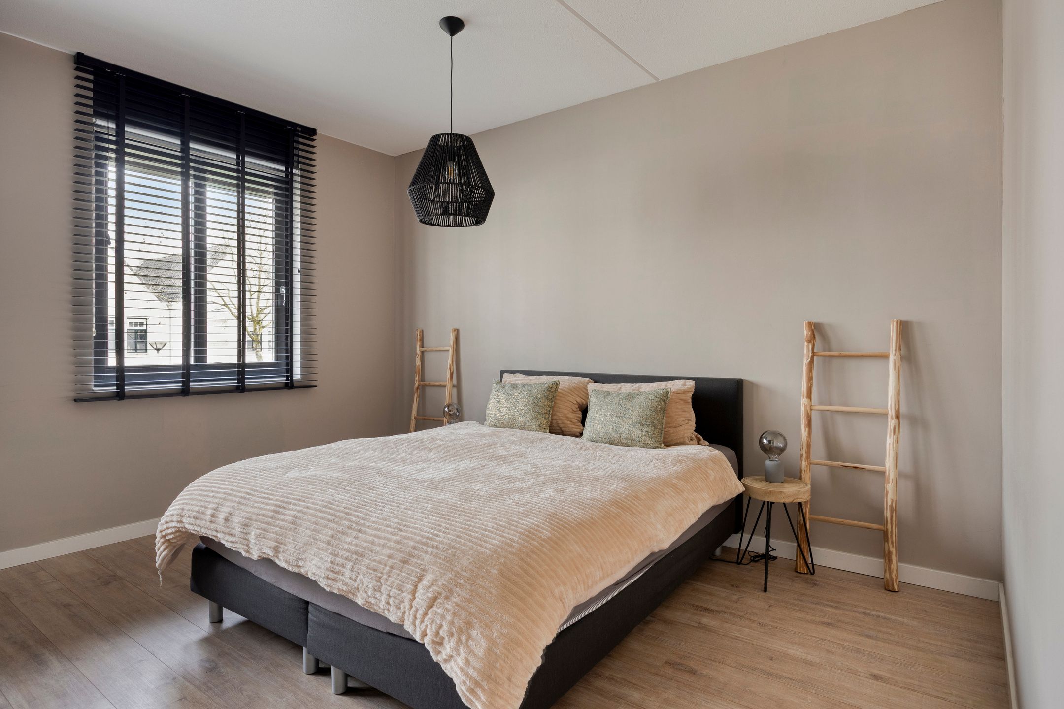 Foto 9 van Thornerstraat 12