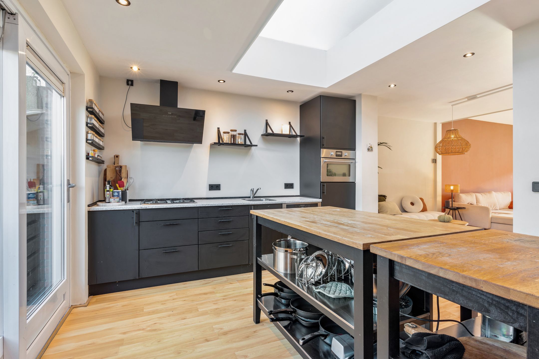 Foto 9 van Willem Barendszstraat 6