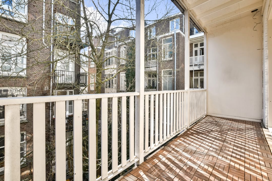 Modern 2-Bedroom Apartment with South Balcony on Own Ground — 16