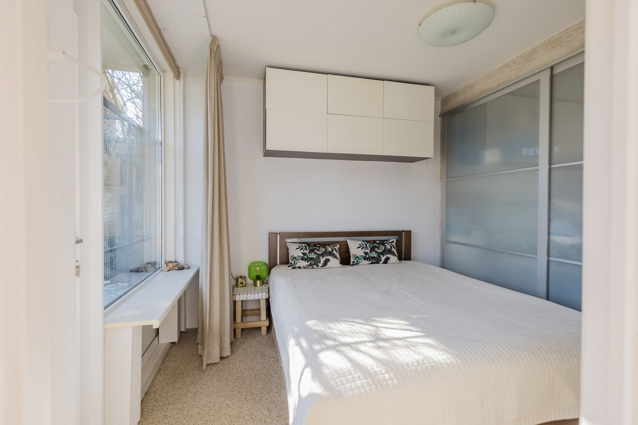 Photo 9 of Roerdompstraat 18