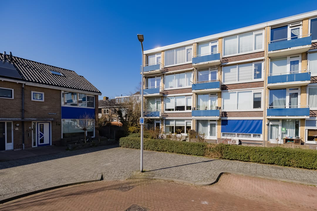 Photo 17 of Roerdompstraat 18