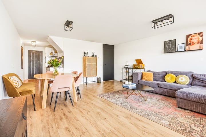 Foto 4 van Borneolaan 191