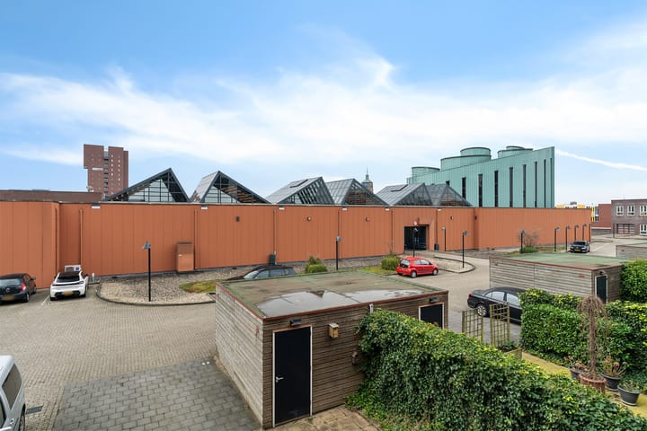 Photo 3 of Oldenzaalsestraat 1-10