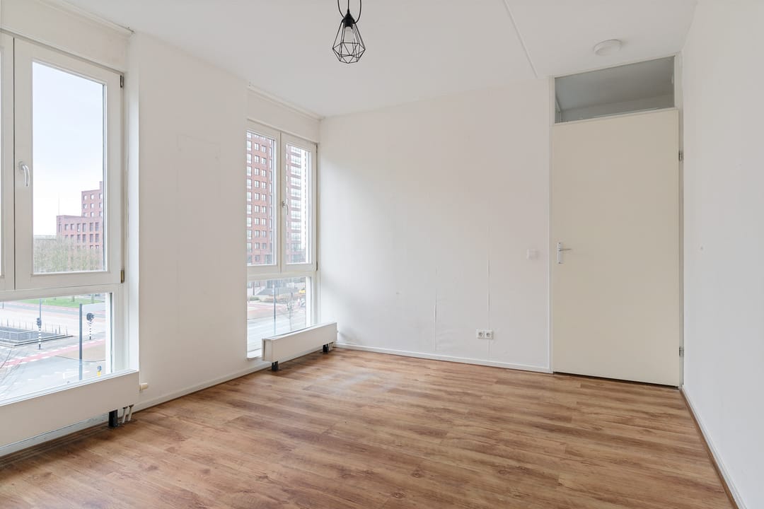 Photo 13 of Oldenzaalsestraat 1-10