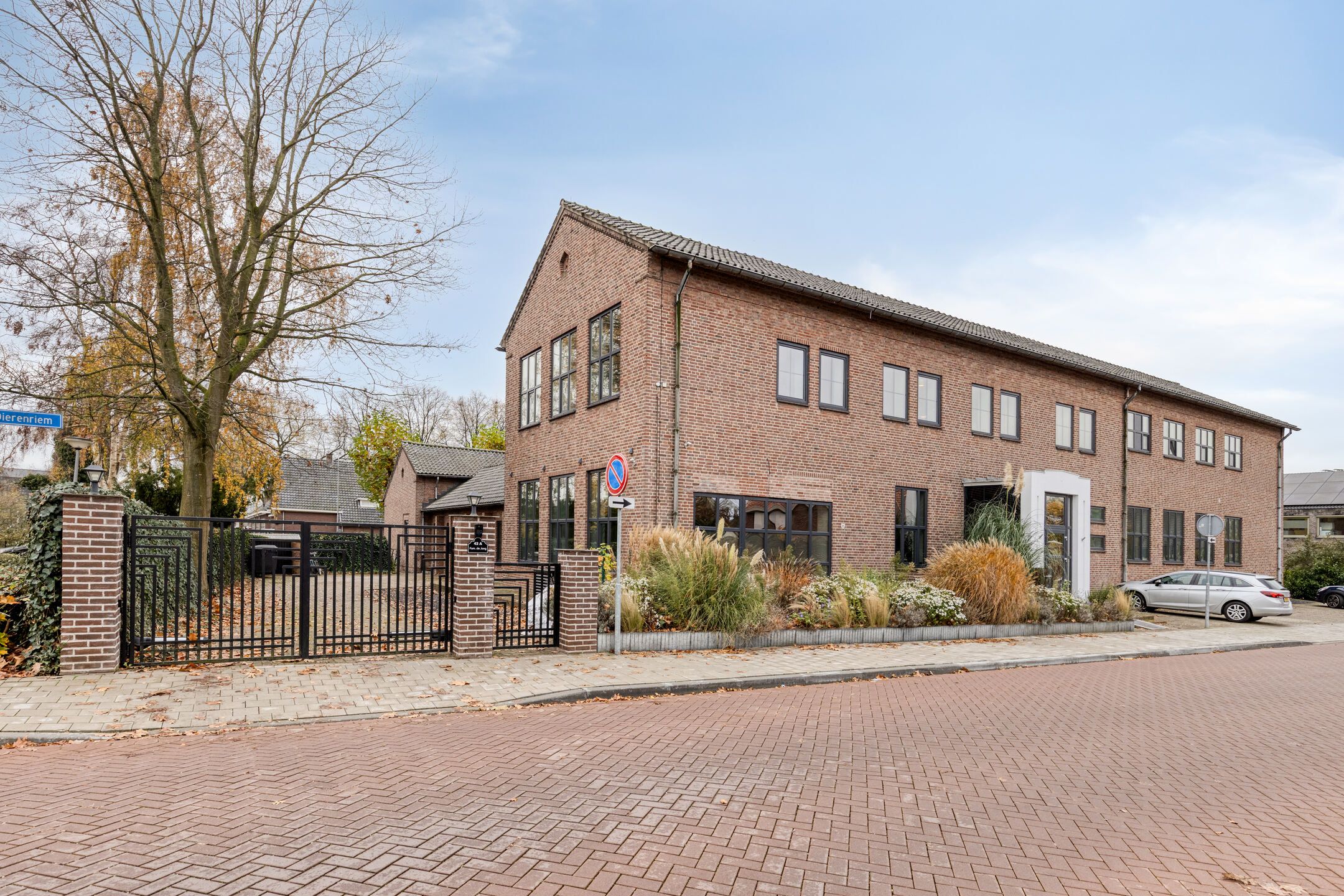 Photo 6 of Dierenriem 42 A4