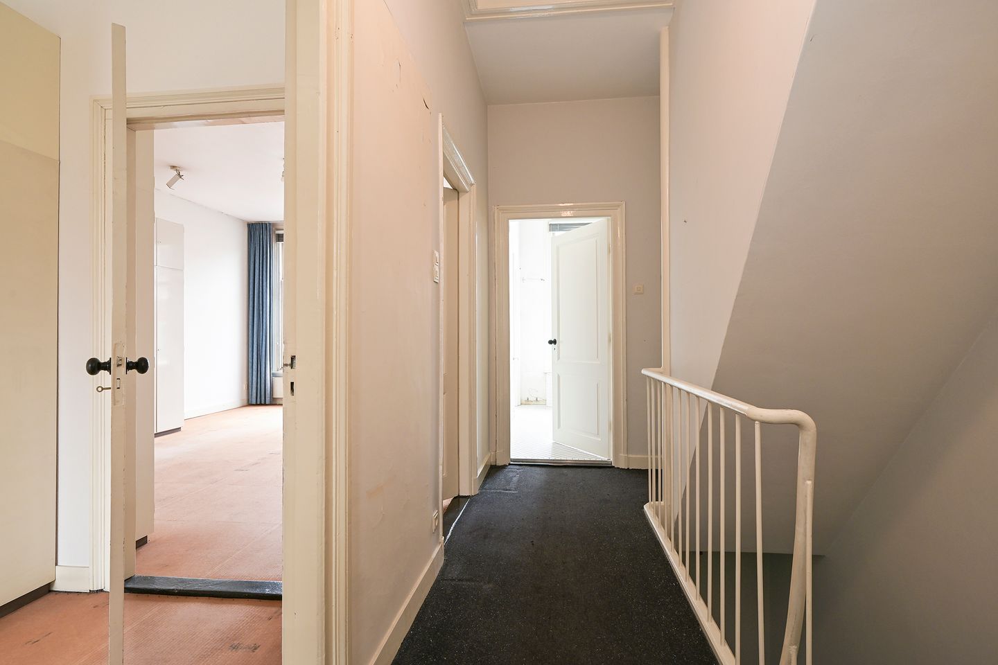 Foto 20 van De Ruijterstraat 86