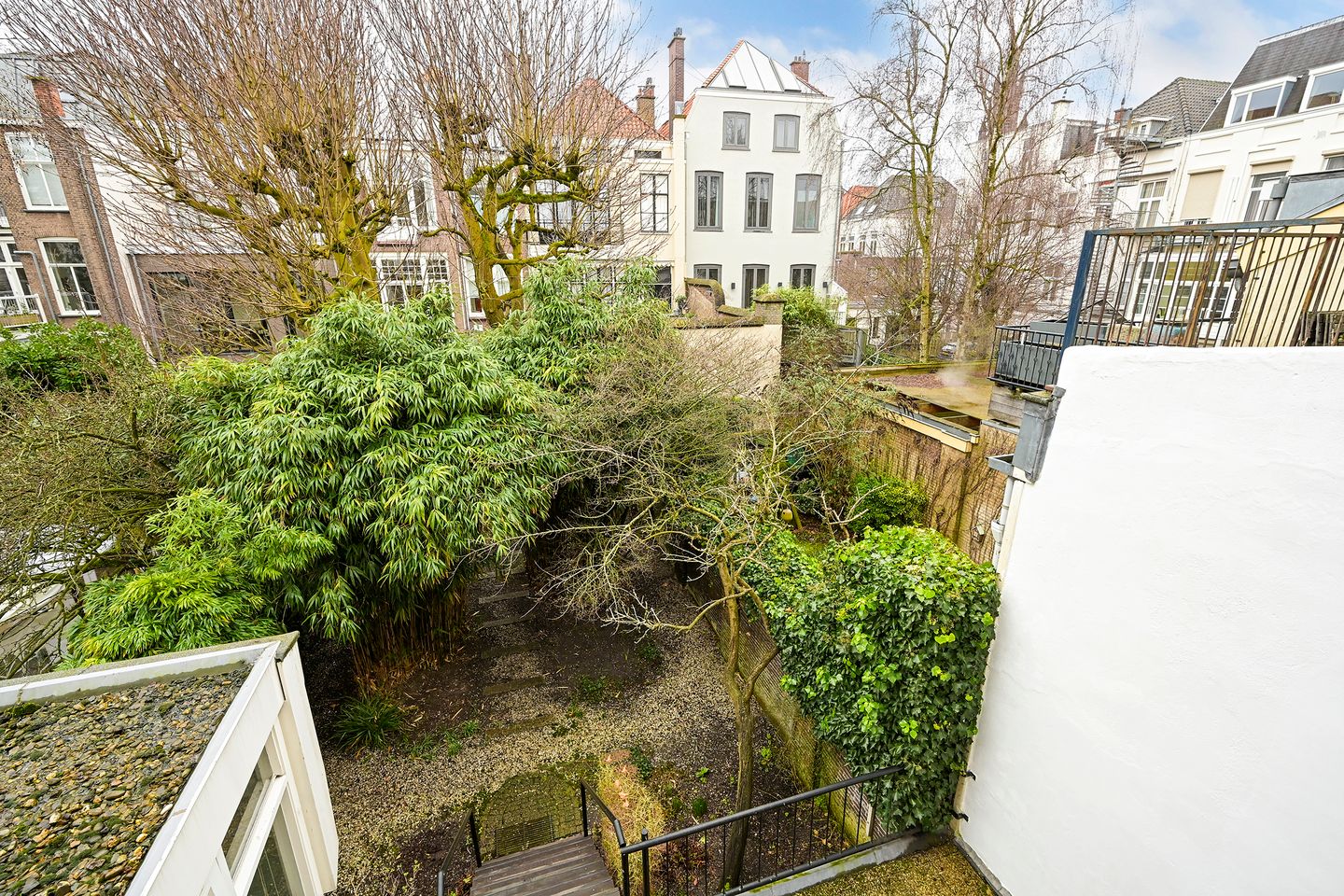 Foto 25 van De Ruijterstraat 86