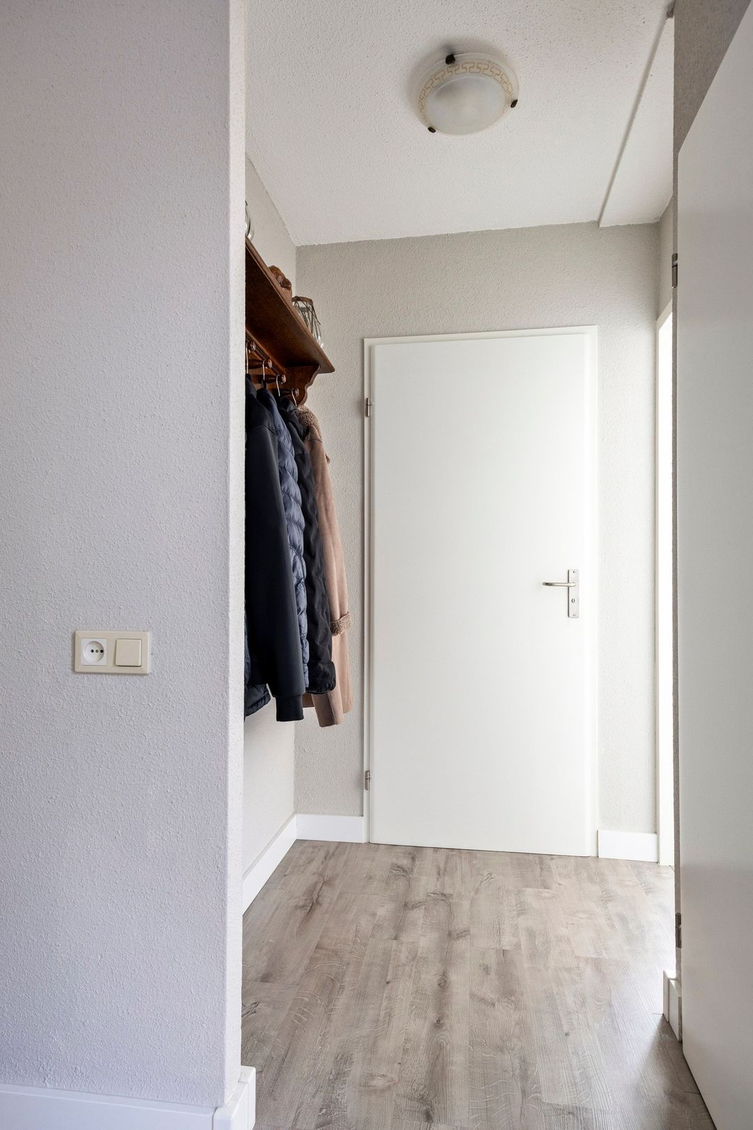 Photo 8 of Lederstraat 4