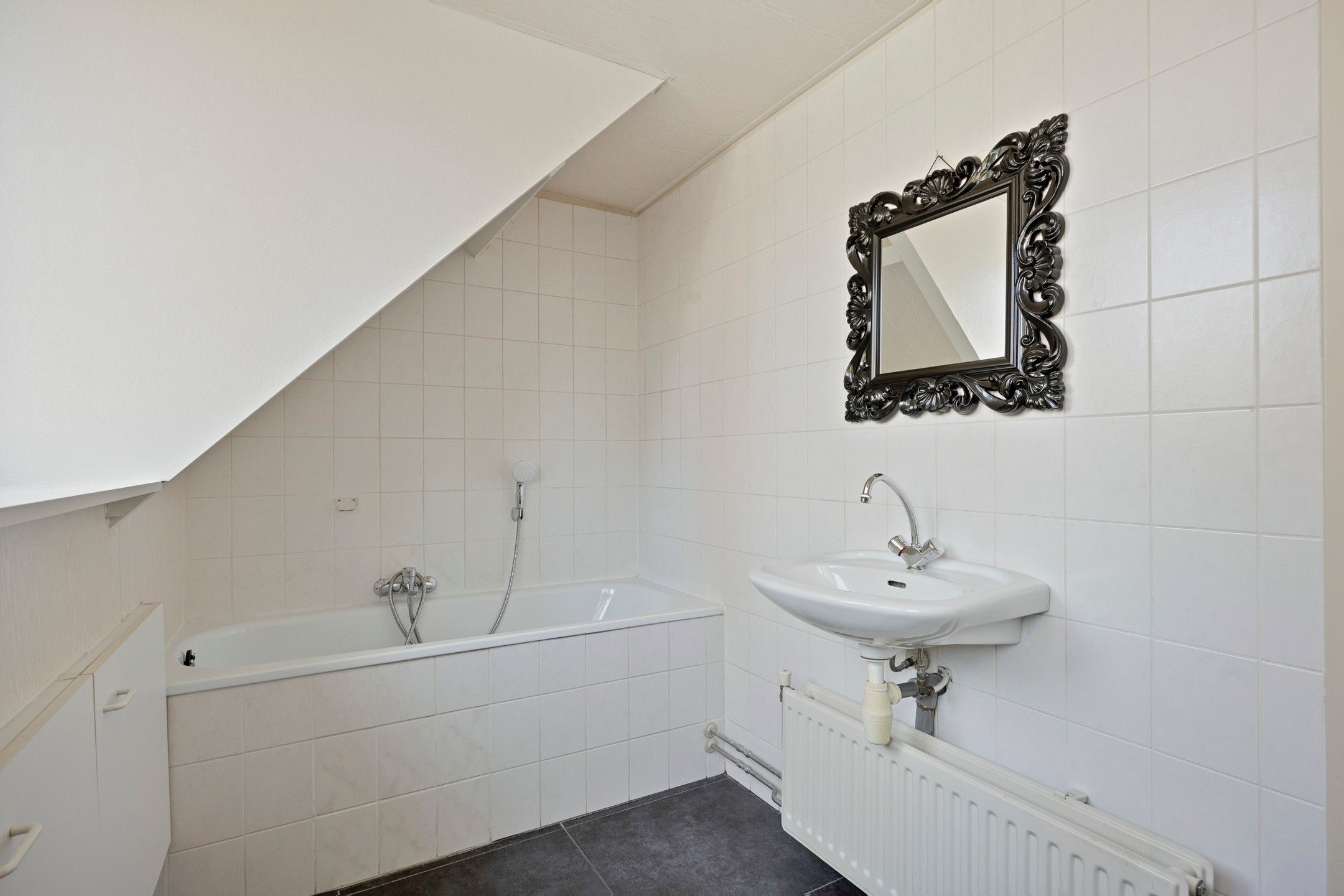Photo 27 of Lederstraat 4