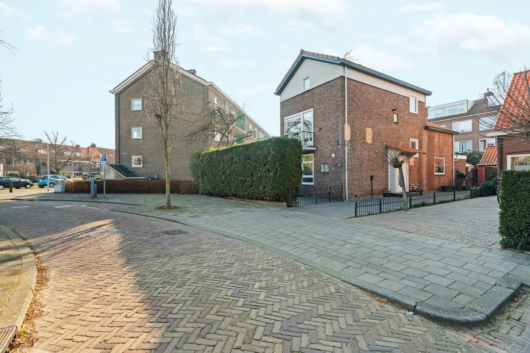 Foto 2 van Cremerstraat 1