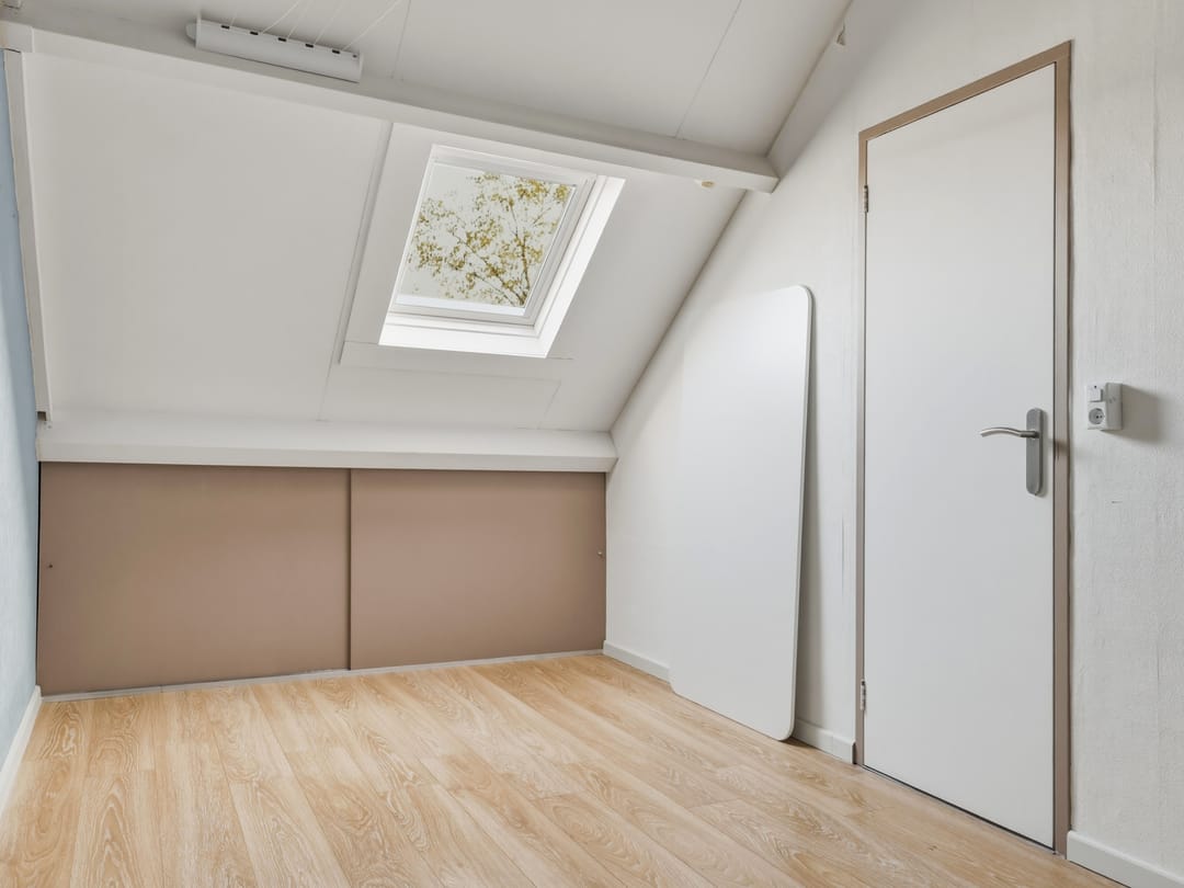 Spacious family home with 4 bedrooms and sunny southwest garden in Zutphen — 22
