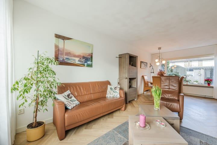 Photo 3 of Mahlerstraat 25