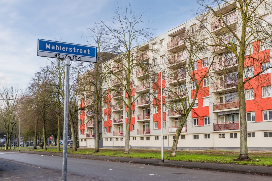 Photo 38 of Mahlerstraat 25