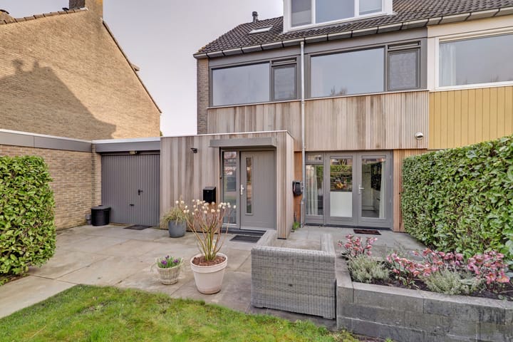 Photo 2 of Lokhorstlaan 47