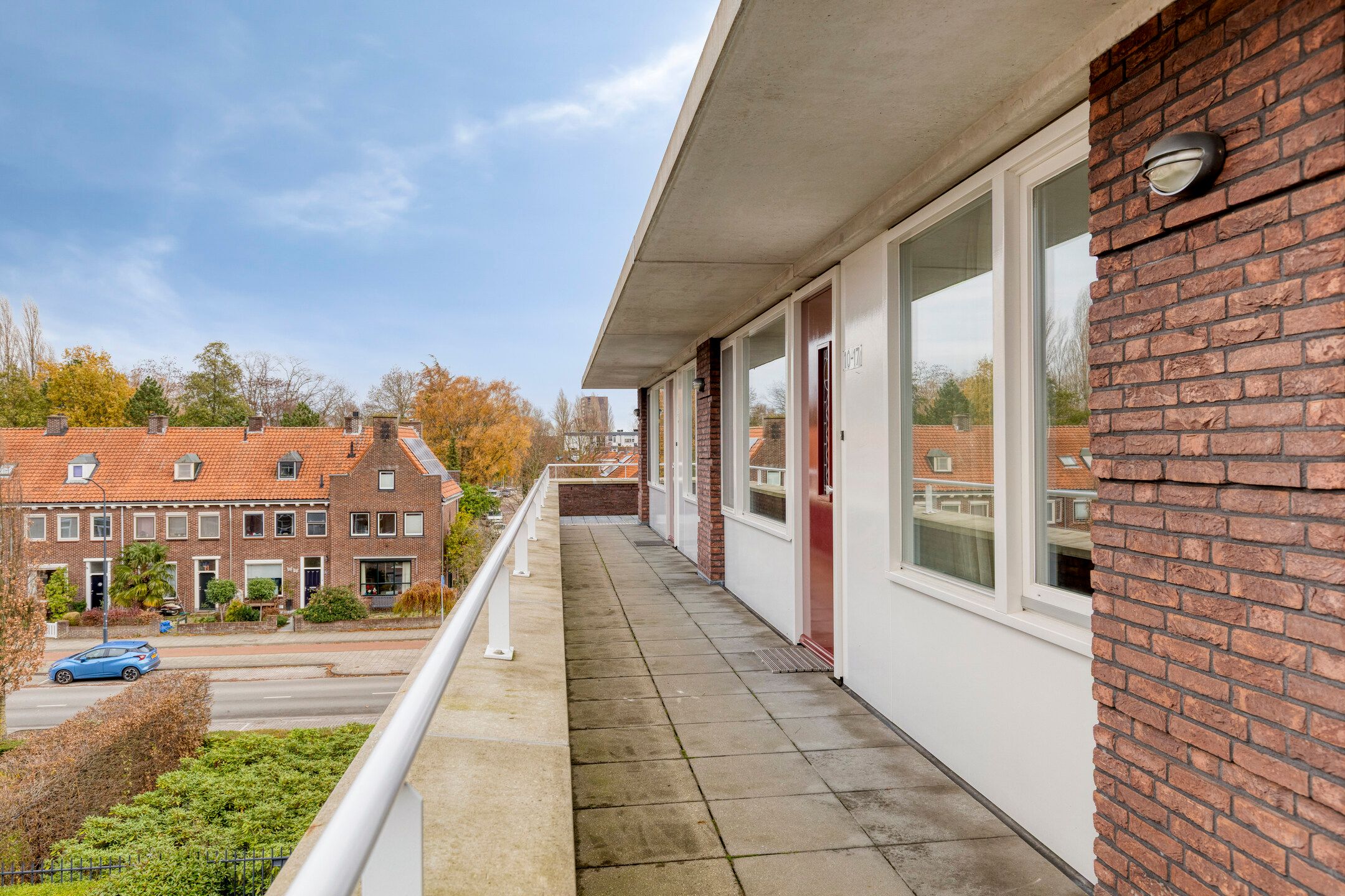 Spacious Top Floor Apartment with Sunny Roof Terrace in Belcrum — 26