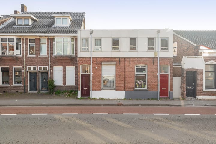 Photo 2 of Bisschop Zwijsenstraat 92