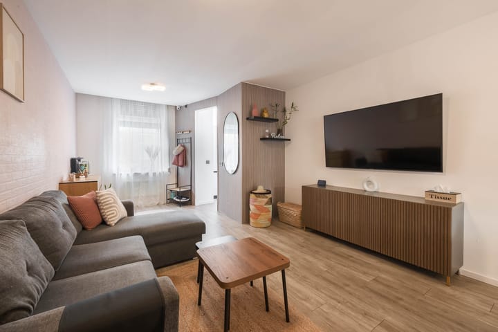 Photo 4 of Bisschop Zwijsenstraat 92