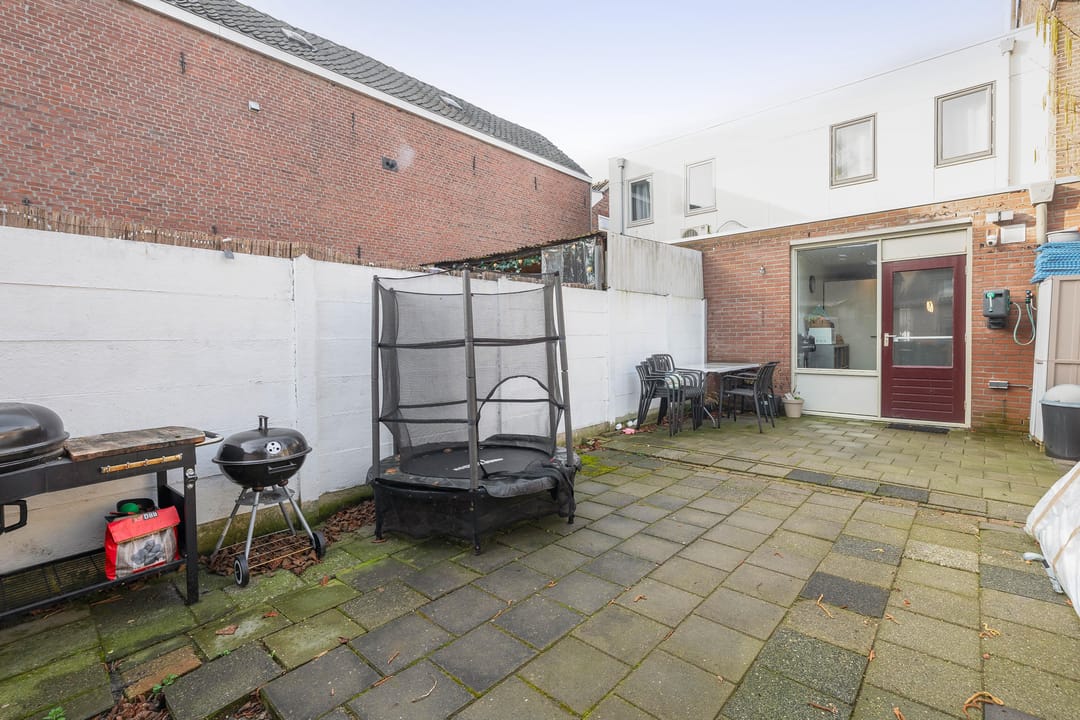 Photo 13 of Bisschop Zwijsenstraat 92