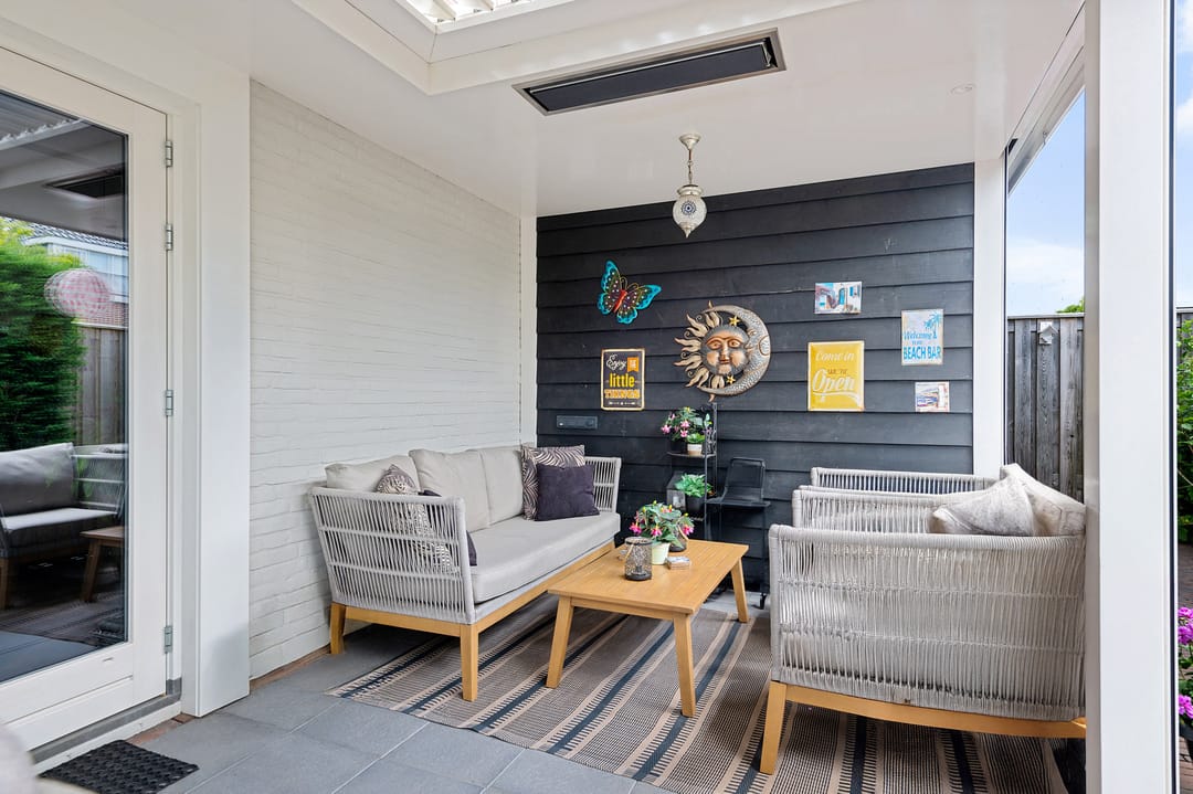 Eye-catching corner house on 260 m² plot with luxury veranda — 14